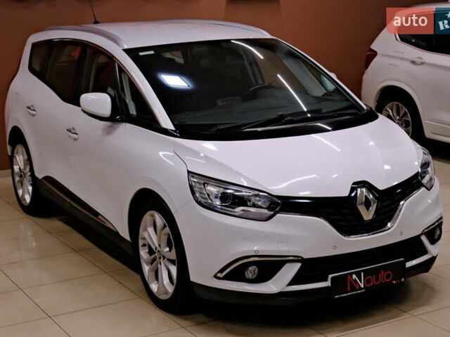 Белый Рено Сценик, объемом двигателя 1.5 л и пробегом 223 тыс. км за 15900 $, фото 3 на Automoto.ua