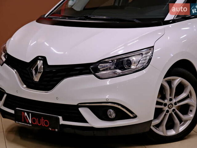 Белый Рено Сценик, объемом двигателя 1.5 л и пробегом 223 тыс. км за 15900 $, фото 10 на Automoto.ua