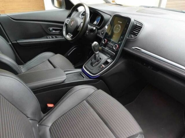 Білий Рено Сценік, об'ємом двигуна 1.6 л та пробігом 99 тис. км за 9000 $, фото 8 на Automoto.ua