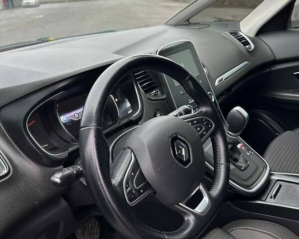 Белый Рено Сценик, объемом двигателя 1.46 л и пробегом 297 тыс. км за 14800 $, фото 11 на Automoto.ua