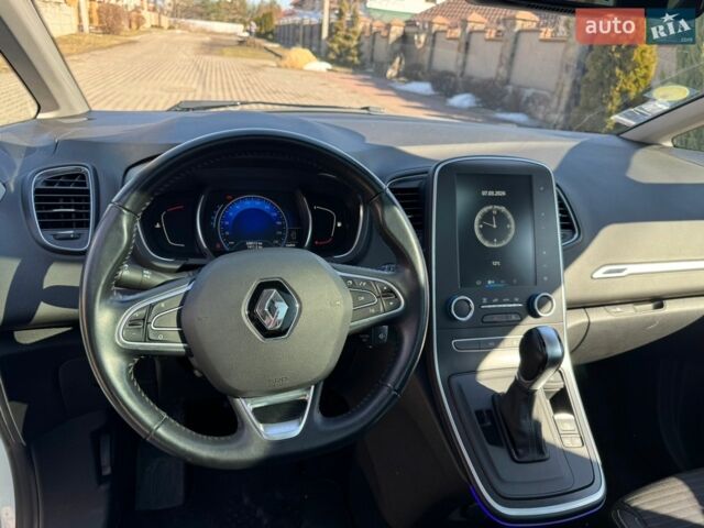 Белый Рено Сценик, объемом двигателя 1.5 л и пробегом 208 тыс. км за 15450 $, фото 16 на Automoto.ua