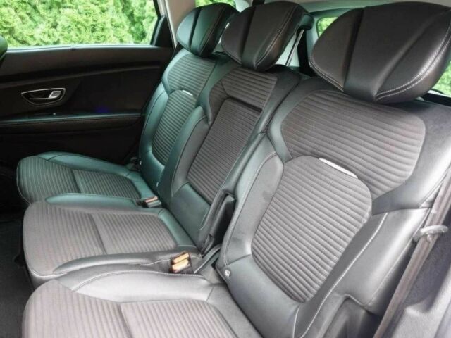 Білий Рено Сценік, об'ємом двигуна 1.6 л та пробігом 99 тис. км за 9000 $, фото 12 на Automoto.ua