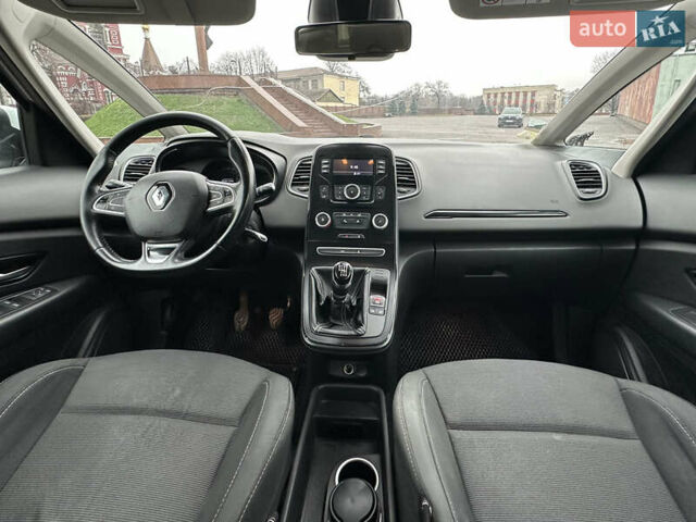 Білий Рено Сценік, об'ємом двигуна 1.5 л та пробігом 176 тис. км за 13300 $, фото 21 на Automoto.ua