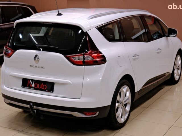 Белый Рено Сценик, объемом двигателя 1.5 л и пробегом 223 тыс. км за 15900 $, фото 4 на Automoto.ua