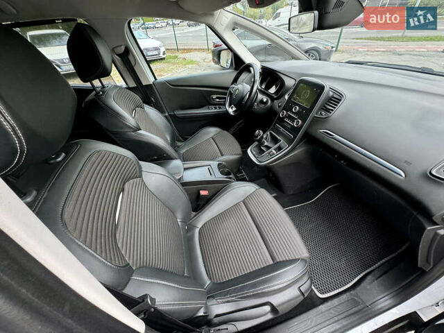 Белый Рено Сценик, объемом двигателя 1.5 л и пробегом 204 тыс. км за 13700 $, фото 34 на Automoto.ua