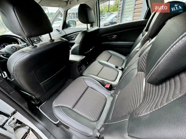 Белый Рено Сценик, объемом двигателя 1.5 л и пробегом 204 тыс. км за 13700 $, фото 28 на Automoto.ua