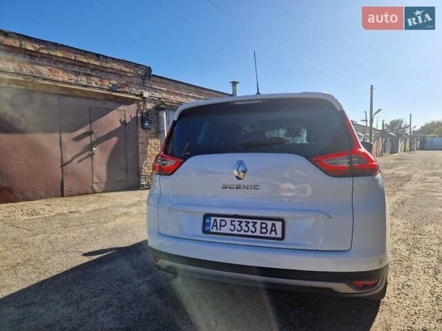 Белый Рено Сценик, объемом двигателя 1.6 л и пробегом 230 тыс. км за 14800 $, фото 3 на Automoto.ua