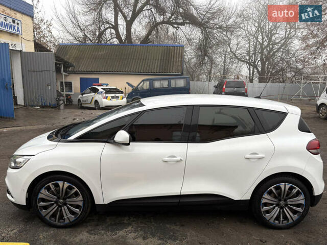 Белый Рено Сценик, объемом двигателя 1.46 л и пробегом 193 тыс. км за 13600 $, фото 4 на Automoto.ua