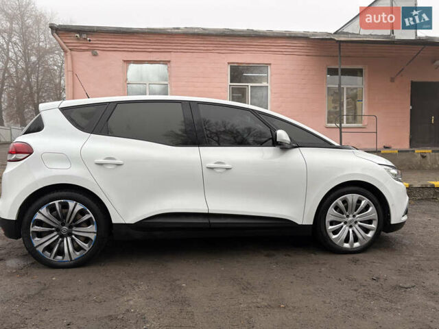 Белый Рено Сценик, объемом двигателя 1.46 л и пробегом 193 тыс. км за 13600 $, фото 12 на Automoto.ua