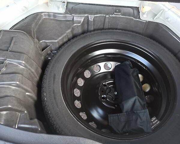 Белый Рено Сценик, объемом двигателя 1.46 л и пробегом 175 тыс. км за 11300 $, фото 4 на Automoto.ua