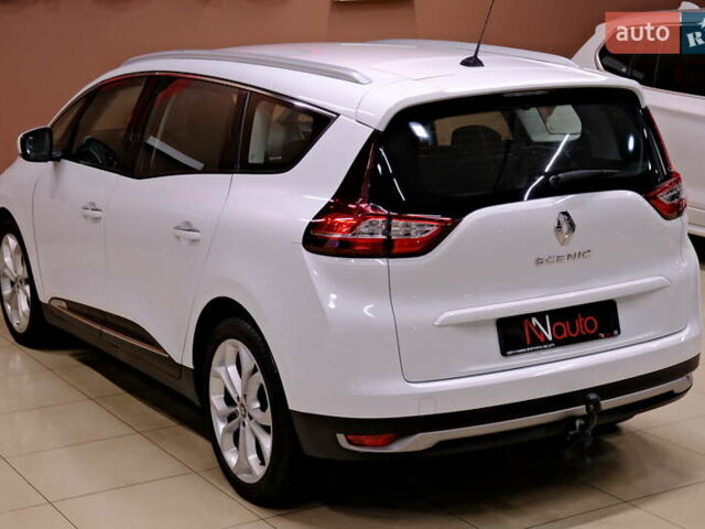 Белый Рено Сценик, объемом двигателя 1.5 л и пробегом 223 тыс. км за 15900 $, фото 14 на Automoto.ua