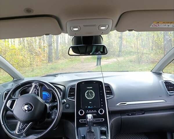 Белый Рено Сценик, объемом двигателя 1.6 л и пробегом 232 тыс. км за 17100 $, фото 1 на Automoto.ua