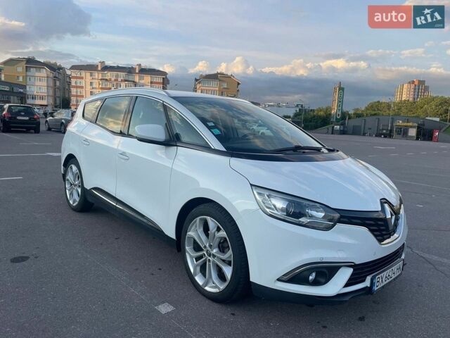 Білий Рено Сценік, об'ємом двигуна 1.46 л та пробігом 240 тис. км за 11900 $, фото 1 на Automoto.ua