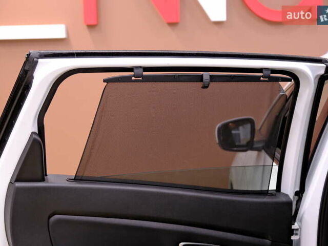 Белый Рено Сценик, объемом двигателя 1.5 л и пробегом 223 тыс. км за 15900 $, фото 33 на Automoto.ua