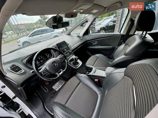 Белый Рено Сценик, объемом двигателя 1.5 л и пробегом 204 тыс. км за 13700 $, фото 19 на Automoto.ua