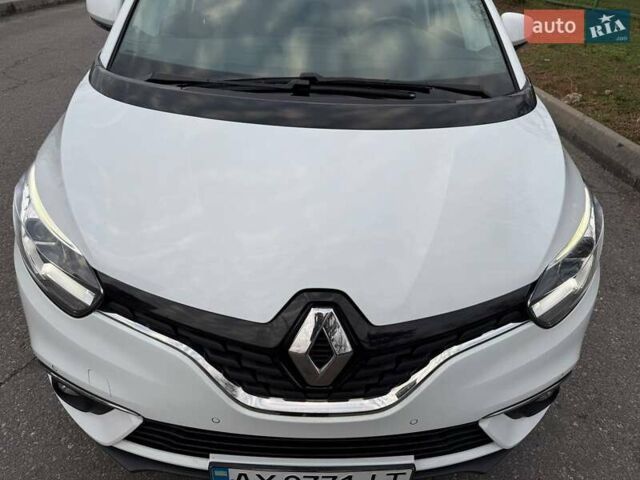 Белый Рено Сценик, объемом двигателя 1.8 л и пробегом 163 тыс. км за 14500 $, фото 3 на Automoto.ua