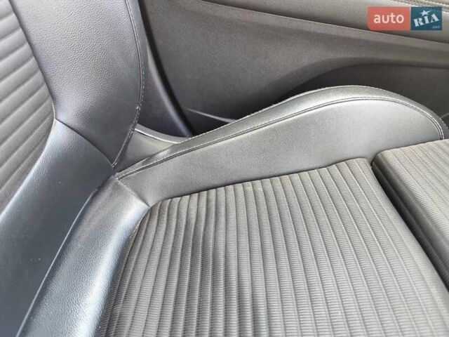 Белый Рено Сценик, объемом двигателя 1.6 л и пробегом 261 тыс. км за 16500 $, фото 34 на Automoto.ua
