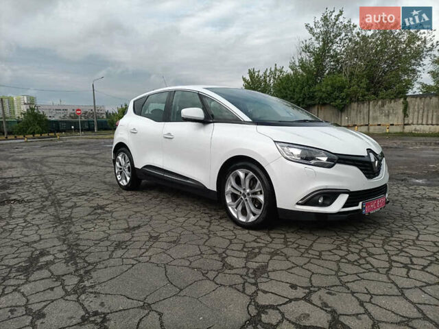 Белый Рено Сценик, объемом двигателя 1.46 л и пробегом 214 тыс. км за 13300 $, фото 1 на Automoto.ua