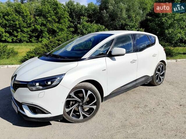 Белый Рено Сценик, объемом двигателя 1.6 л и пробегом 261 тыс. км за 16500 $, фото 3 на Automoto.ua