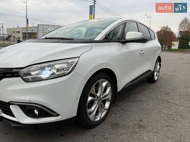 Белый Рено Сценик, объемом двигателя 1.8 л и пробегом 163 тыс. км за 14500 $, фото 5 на Automoto.ua