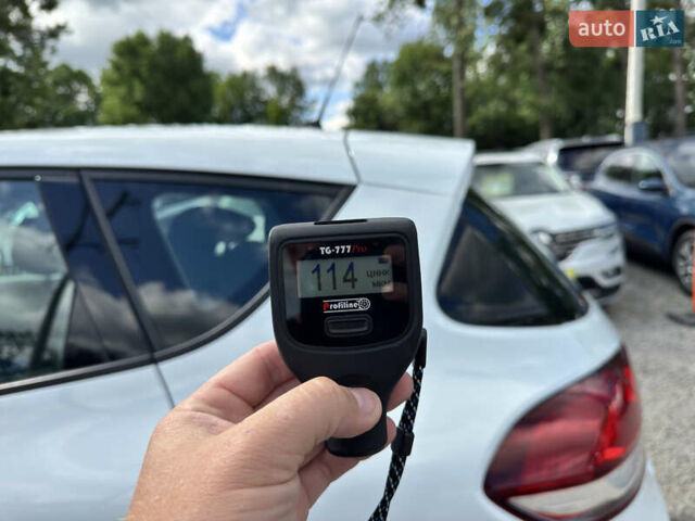 Белый Рено Сценик, объемом двигателя 1.5 л и пробегом 237 тыс. км за 13500 $, фото 16 на Automoto.ua