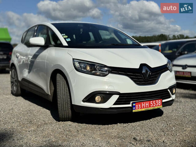 Белый Рено Сценик, объемом двигателя 1.5 л и пробегом 237 тыс. км за 13500 $, фото 3 на Automoto.ua