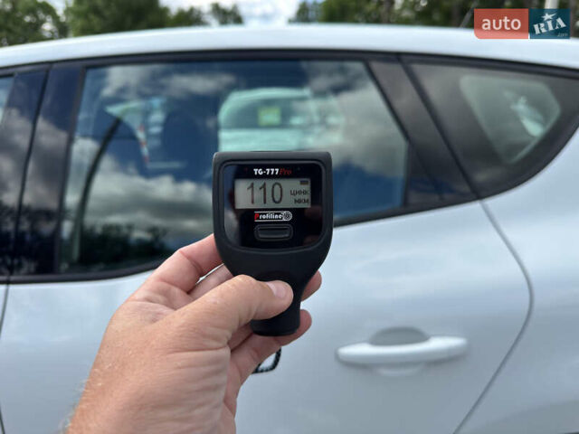 Белый Рено Сценик, объемом двигателя 1.5 л и пробегом 237 тыс. км за 13500 $, фото 15 на Automoto.ua