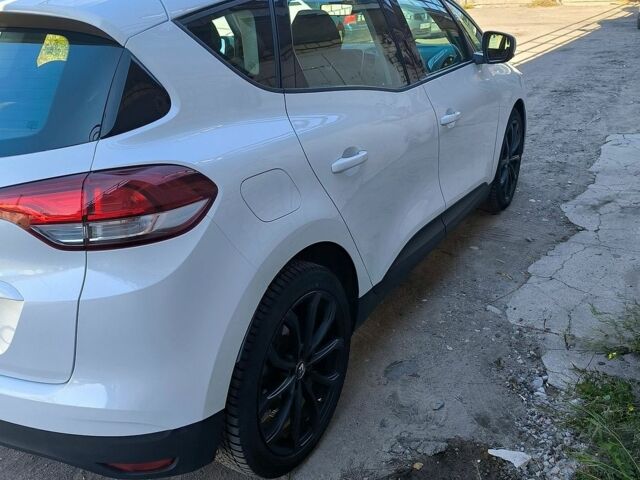 Белый Рено Сценик, объемом двигателя 1.46 л и пробегом 248 тыс. км за 12500 $, фото 5 на Automoto.ua