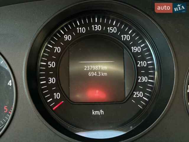 Белый Рено Сценик, объемом двигателя 1.5 л и пробегом 237 тыс. км за 13500 $, фото 6 на Automoto.ua