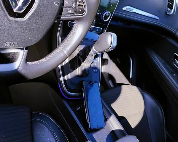 Белый Рено Сценик, объемом двигателя 1.6 л и пробегом 261 тыс. км за 16500 $, фото 23 на Automoto.ua