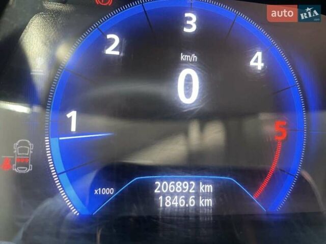 Рено Сценик 2019 в Луцке на Automoto.ua Белый Рено Сценик, объемом двигателя 1.7 л и пробегом 206 тыс. км за 14890 $, фото 26 на Automoto.ua