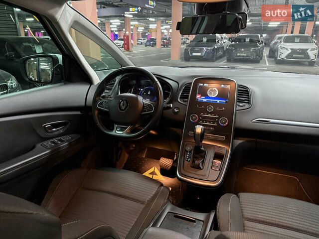 Белый Рено Сценик, объемом двигателя 1.8 л и пробегом 174 тыс. км за 18500 $, фото 35 на Automoto.ua