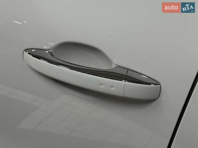 Белый Рено Сценик, объемом двигателя 1.8 л и пробегом 174 тыс. км за 18500 $, фото 14 на Automoto.ua