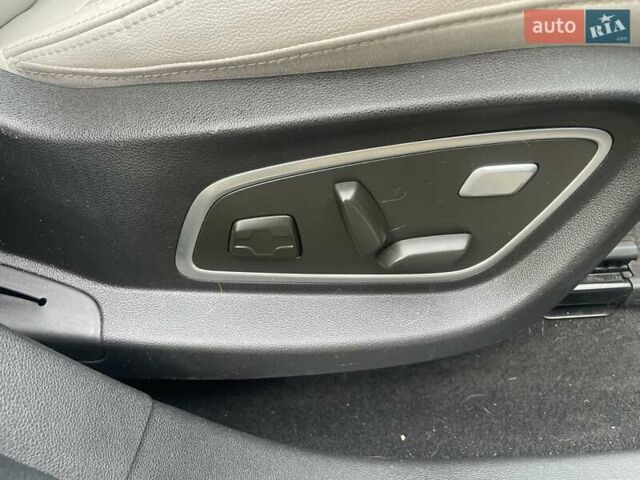 Рено Сценик 2019 в Луцке на Automoto.ua Белый Рено Сценик, объемом двигателя 1.7 л и пробегом 206 тыс. км за 14890 $, фото 22 на Automoto.ua