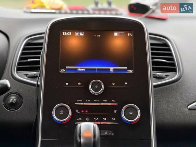 Белый Рено Сценик, объемом двигателя 1.8 л и пробегом 230 тыс. км за 16800 $, фото 40 на Automoto.ua