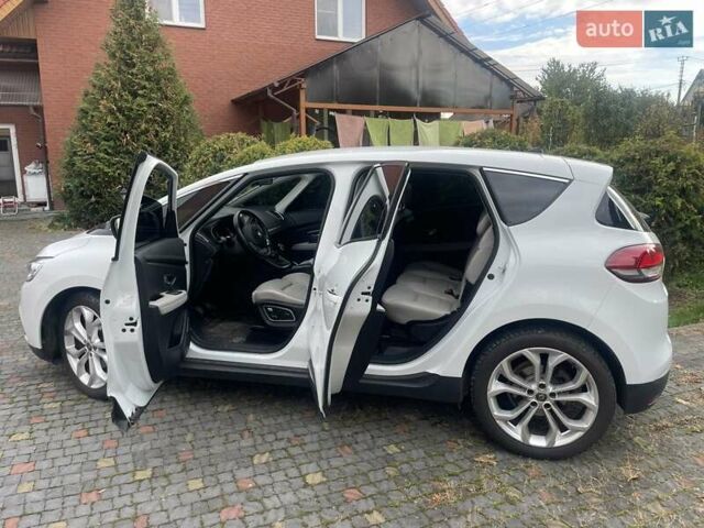 Рено Сценик 2019 в Луцке на Automoto.ua Белый Рено Сценик, объемом двигателя 1.7 л и пробегом 206 тыс. км за 14890 $, фото 11 на Automoto.ua
