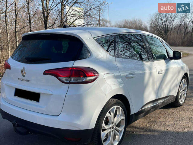 Белый Рено Сценик, объемом двигателя 1.7 л и пробегом 230 тыс. км за 11800 $, фото 4 на Automoto.ua