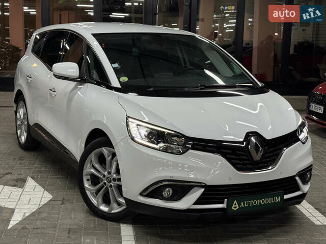 Белый Рено Сценик, объемом двигателя 1.8 л и пробегом 174 тыс. км за 18500 $, фото 4 на Automoto.ua