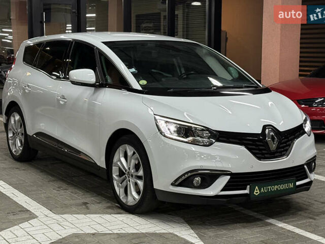 Белый Рено Сценик, объемом двигателя 1.8 л и пробегом 174 тыс. км за 18500 $, фото 7 на Automoto.ua