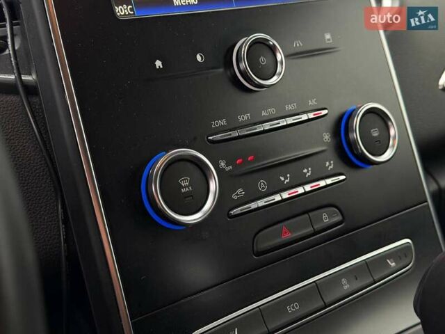 Белый Рено Сценик, объемом двигателя 1.8 л и пробегом 230 тыс. км за 16800 $, фото 47 на Automoto.ua