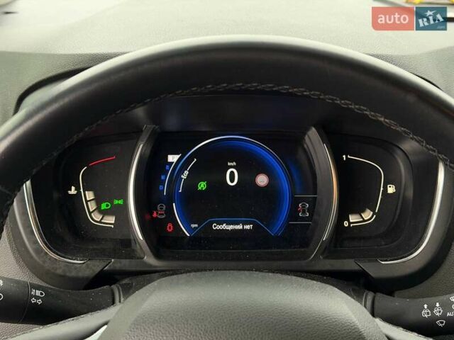 Белый Рено Сценик, объемом двигателя 1.8 л и пробегом 230 тыс. км за 16800 $, фото 42 на Automoto.ua