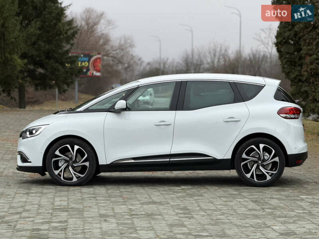 Белый Рено Сценик, объемом двигателя 1.7 л и пробегом 157 тыс. км за 16499 $, фото 10 на Automoto.ua