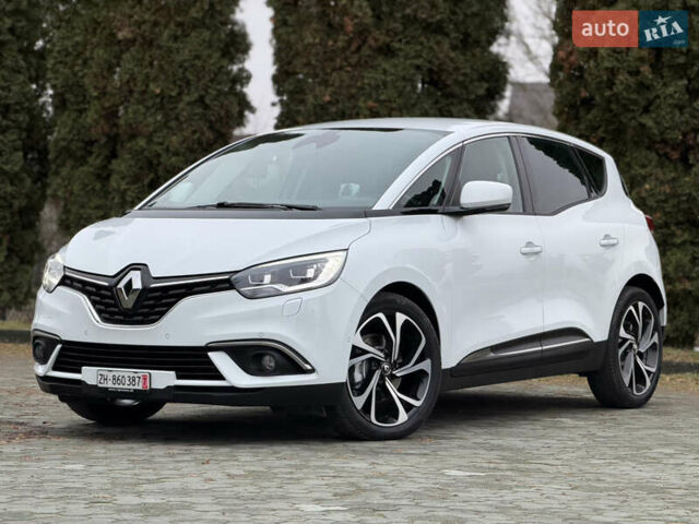 Белый Рено Сценик, объемом двигателя 1.7 л и пробегом 157 тыс. км за 16499 $, фото 1 на Automoto.ua
