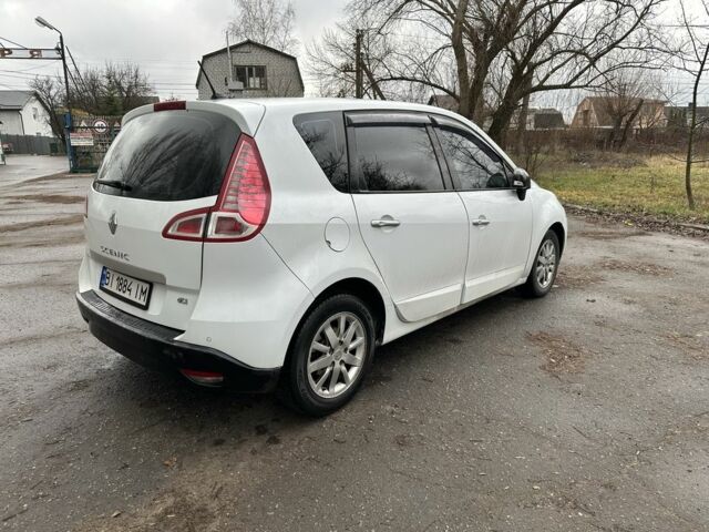 Білий Рено Сценік, об'ємом двигуна 1.6 л та пробігом 309 тис. км за 6200 $, фото 2 на Automoto.ua