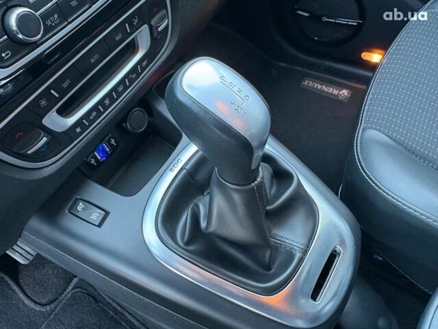 Білий Рено Сценік, об'ємом двигуна 1.5 л та пробігом 192 тис. км за 9190 $, фото 28 на Automoto.ua