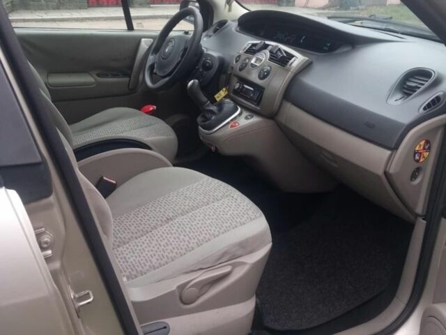 Бежевий Рено Сценік, об'ємом двигуна 1.6 л та пробігом 300 тис. км за 5000 $, фото 5 на Automoto.ua