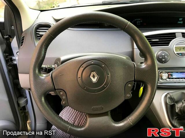 Бежевый Рено Сценик, объемом двигателя 1.6 л и пробегом 220 тыс. км за 4300 $, фото 10 на Automoto.ua