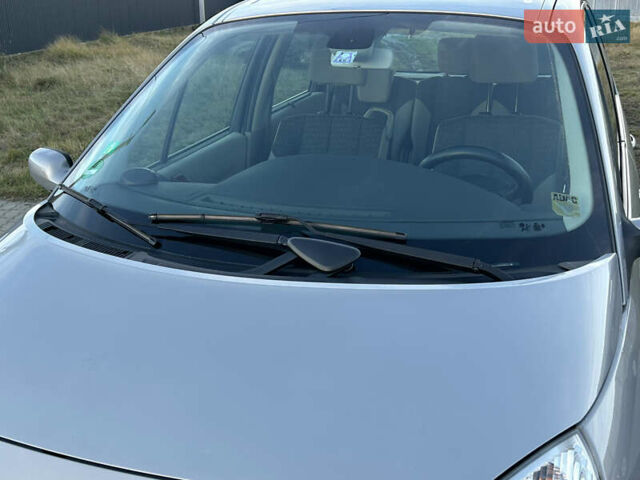 Бежевый Рено Сценик, объемом двигателя 1.6 л и пробегом 189 тыс. км за 4199 $, фото 23 на Automoto.ua