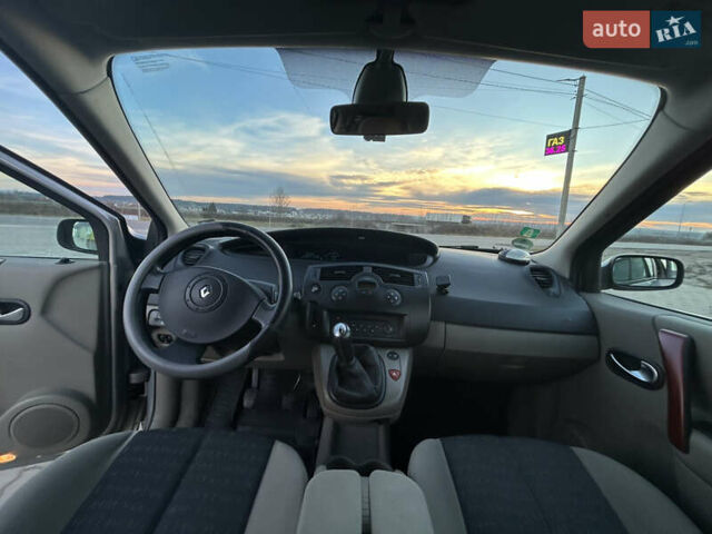 Бежевый Рено Сценик, объемом двигателя 1.6 л и пробегом 189 тыс. км за 4199 $, фото 34 на Automoto.ua