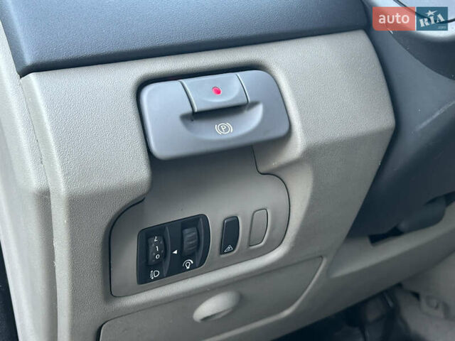 Бежевый Рено Сценик, объемом двигателя 1.6 л и пробегом 189 тыс. км за 4199 $, фото 37 на Automoto.ua